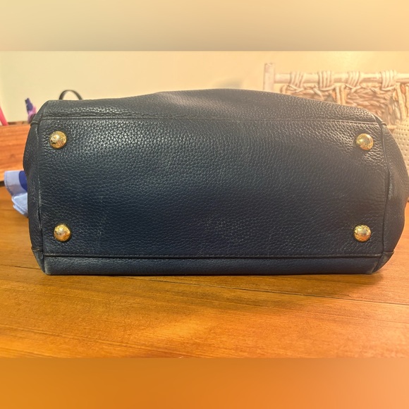 Ladies Michael Kors Purse - Picture 7 of 7